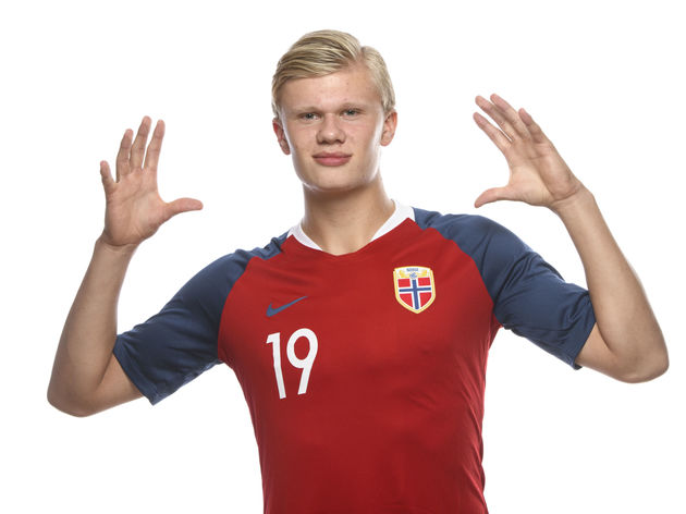 尤文官方：弗拉霍维奇左长收肌肌肉肌腱交界处严重损伤